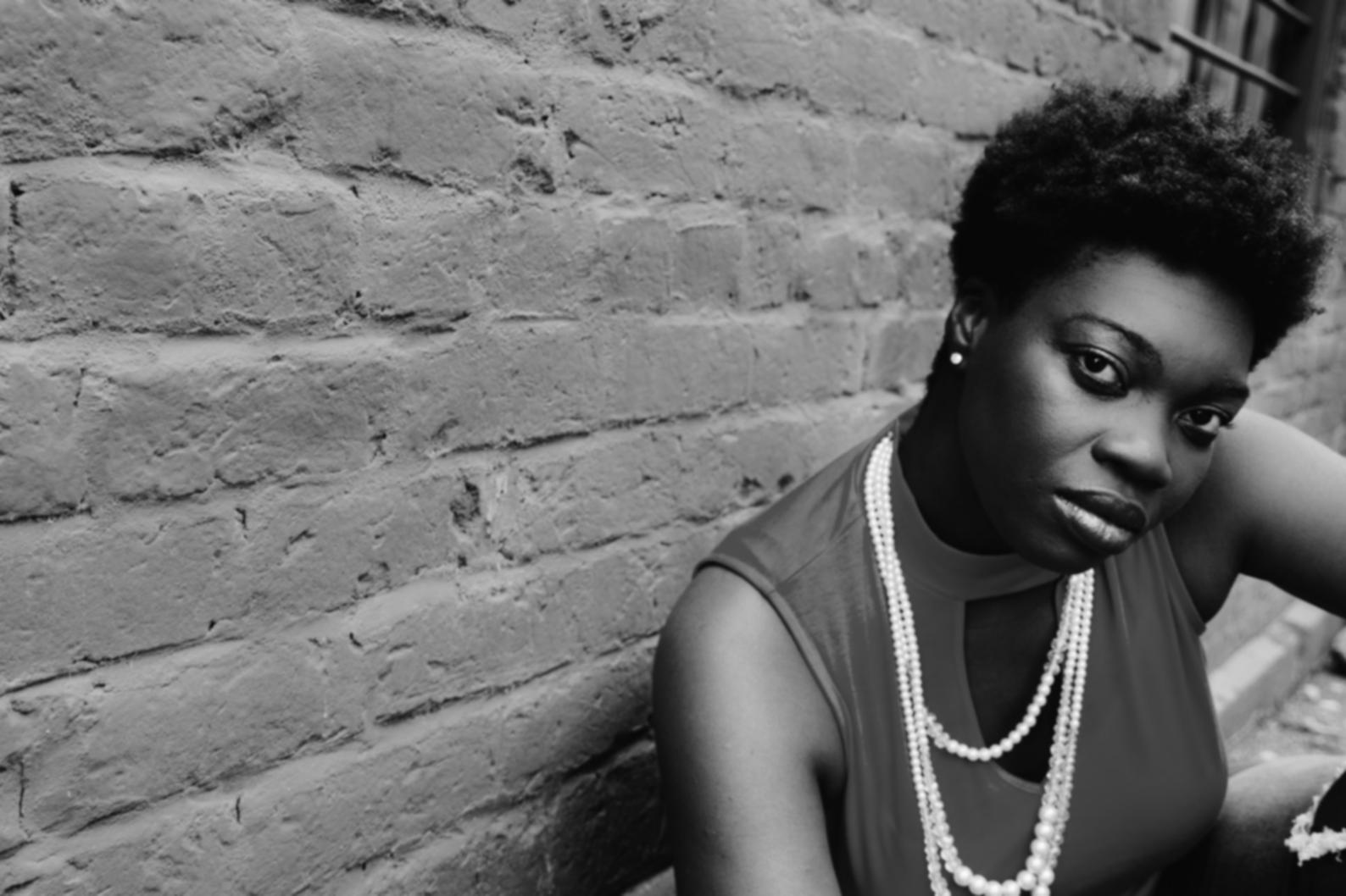 Élèves cruvienolaxa pratiquant techniques de coupe avancées